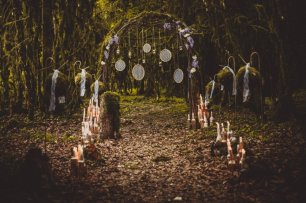 Выездная регистрация в лесу