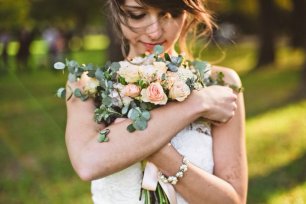 Букет невесты с розами