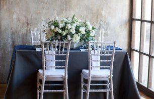 Большая ваза с цветами