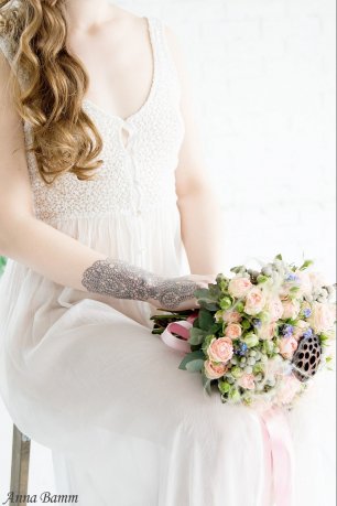 Букет невесты с лотосом