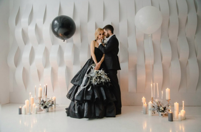 черное платье невесты, флористика PAGE OF LOVE