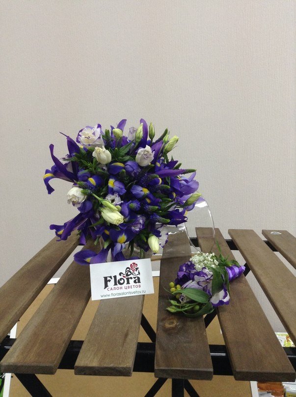 Букет невесты и бутоньерка для жениха. Феолетовая свадьба.