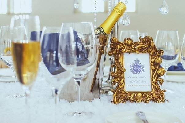 Декор стола для гостей.