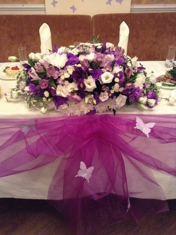 Композиция на стол молодоженов.