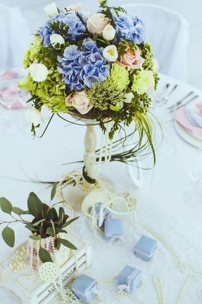 Декор стола для гостей.