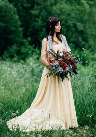 свадьба в желтом цвете, свадебное платье цвета шампань, флористика МАКСИМЕНЯ МАРИЯ