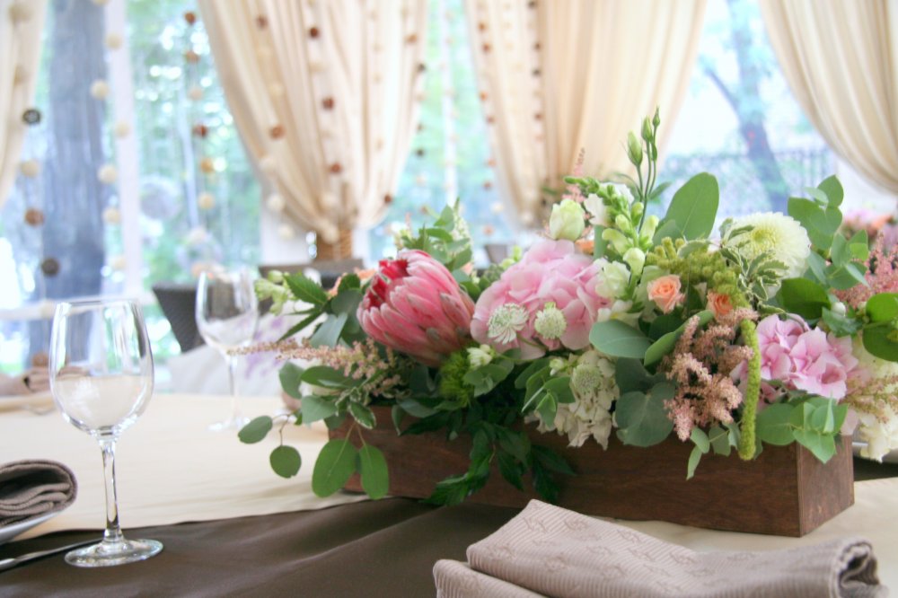 Композиция на стол гостей