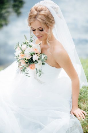 Нежный букет с оливой