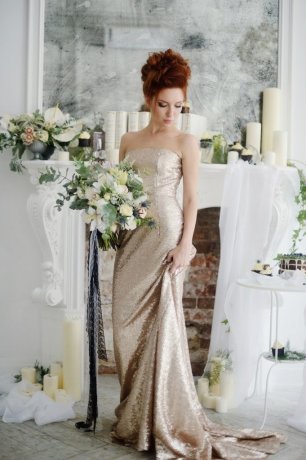 Золотое свадебное платье