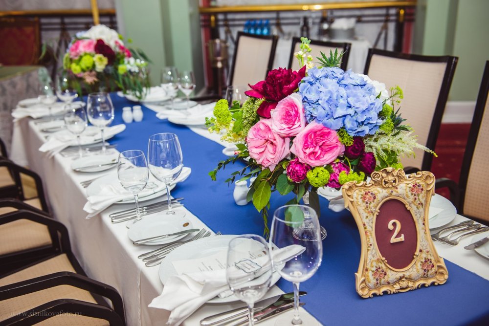 Оформление столов гостей