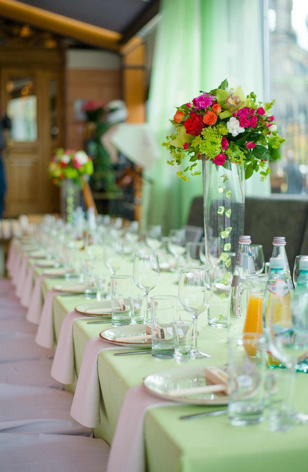 Композиция на столы гостей