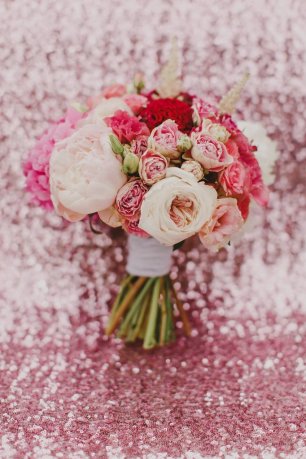 Розовый букет невесты