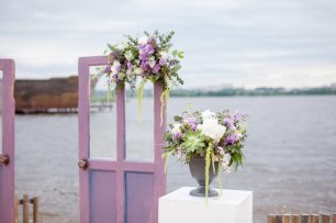 Выездная регистрация у воды