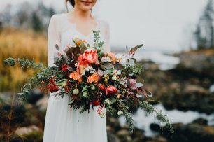 Пышный букет свободной формы