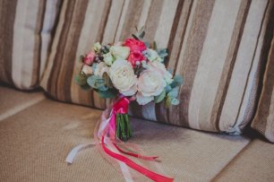 Букет невесты с пионовидными розами