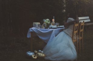 Вечерний ужин жениха и невесты