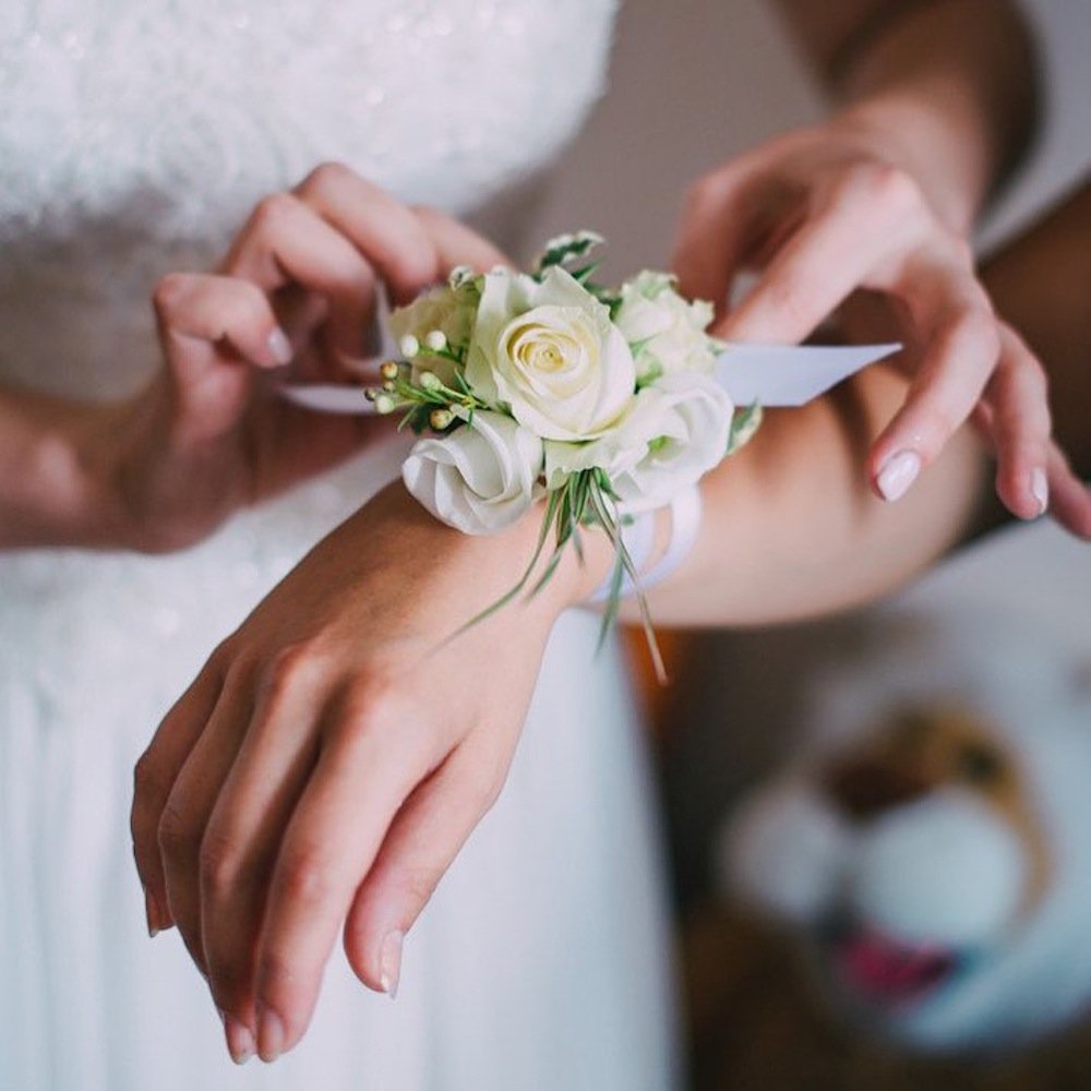 Как сделать браслеты для подружек невесты из цветов и лент своими руками – мастер-класс