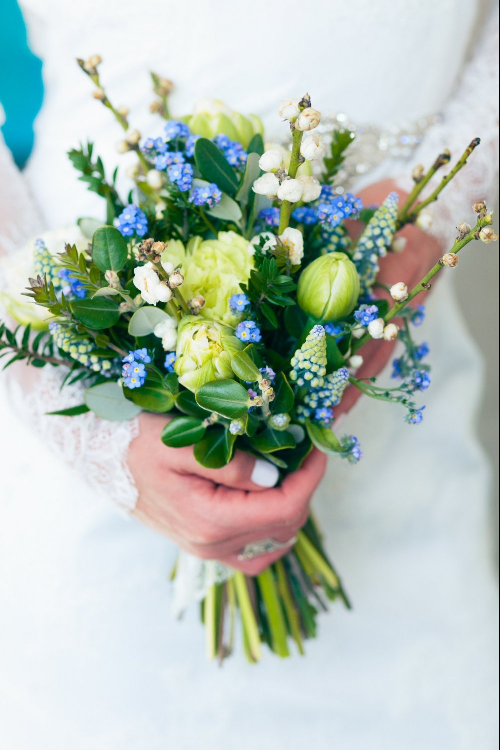 Весенний букет невесты