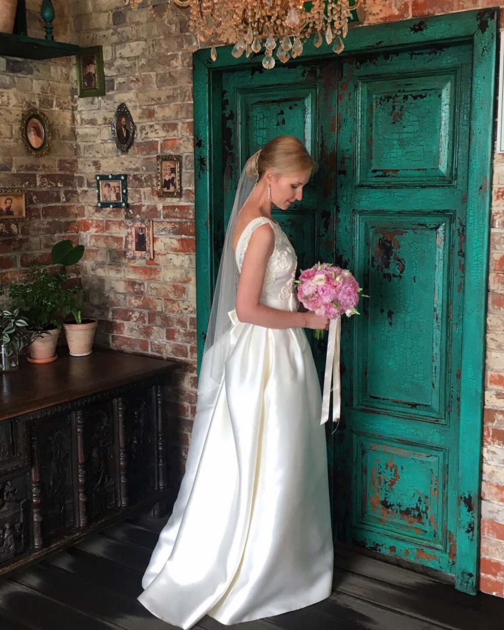 Свадебный букет из пионов