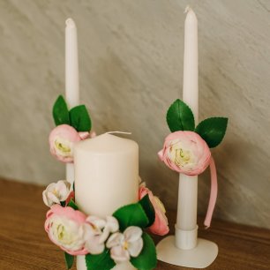 Домашний очаг с цветами из полимерной глины