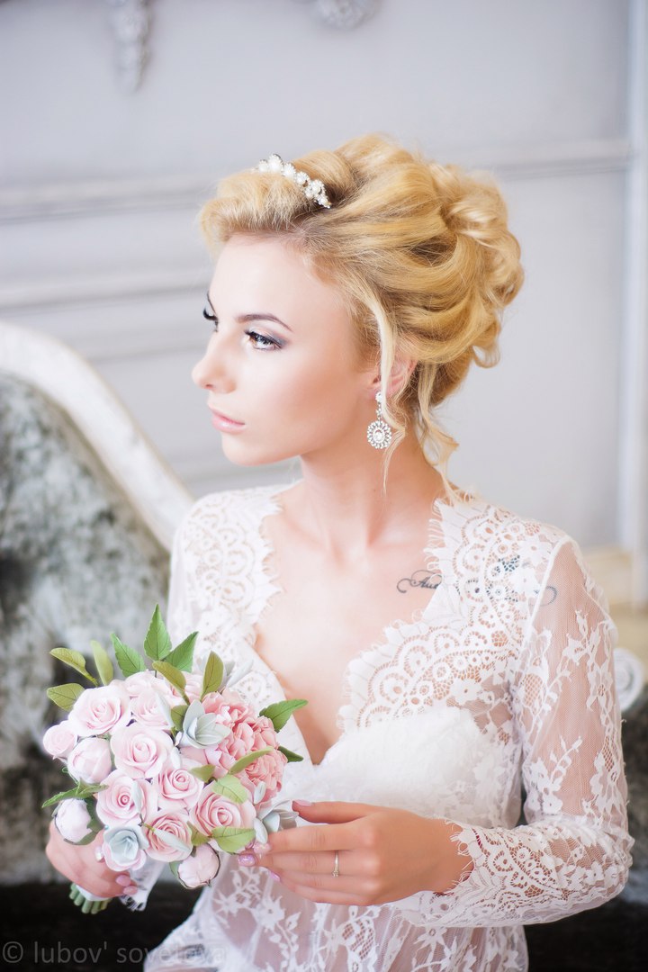 Фотограф: Любовь Советова
Прическа, макияж:Наталья Шнуркова
Модель: Яна
Букет невесты: Ольга Лунина