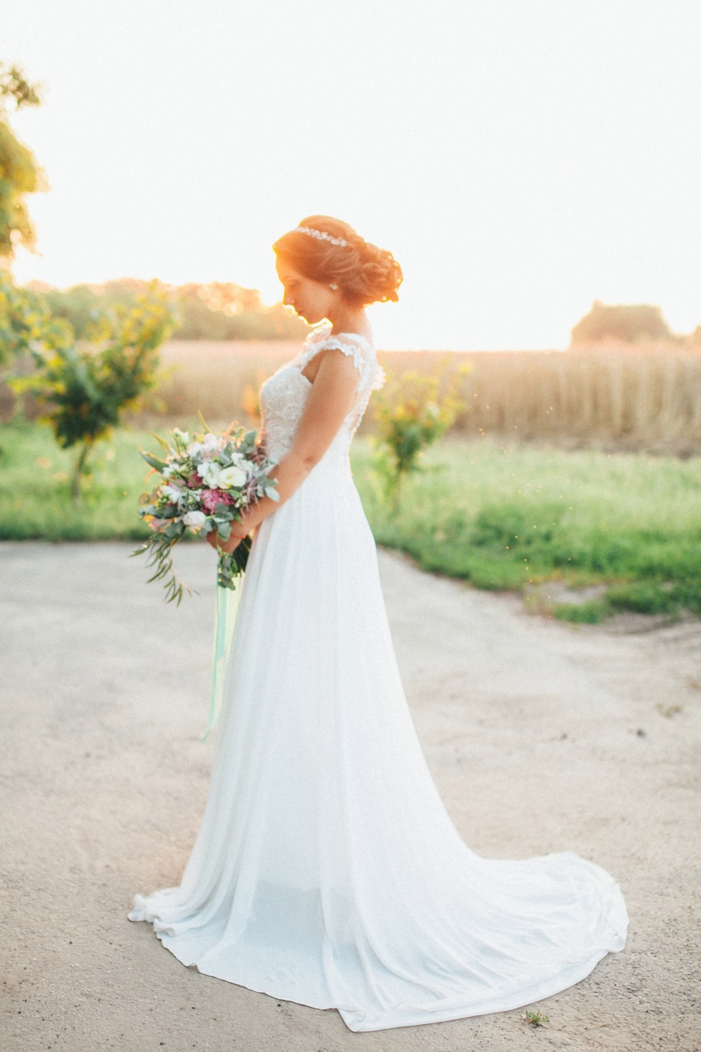 Каждая пара для нас особенная, мы очень стараемся, что бы ваша свадьба была уникальным и индивидуальным событием.