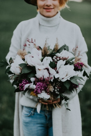 Букет с пионами