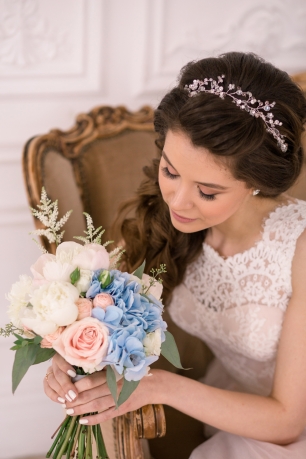 Нежный букет невесты из гортензии