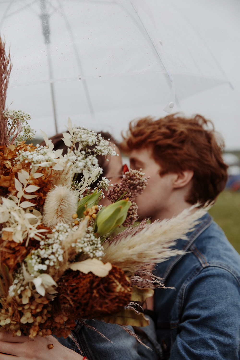 Букет из сухоцветов на свадьбу- идеально.