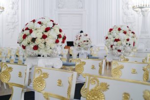 Флористический декор торжественного зала