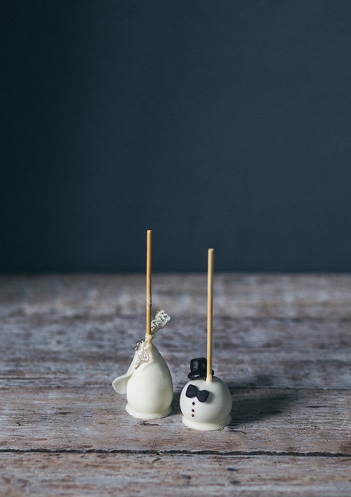 Кейк-попс, жених/невеста. Bride and Groom Wedding Cake Pops