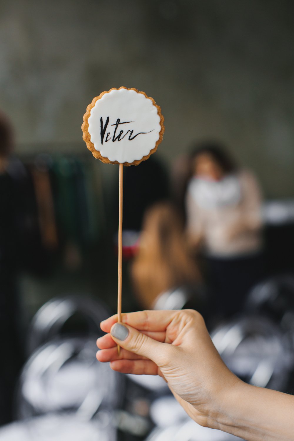 Песочное ,рассыпчатое ,брендированное печенье на палочки .