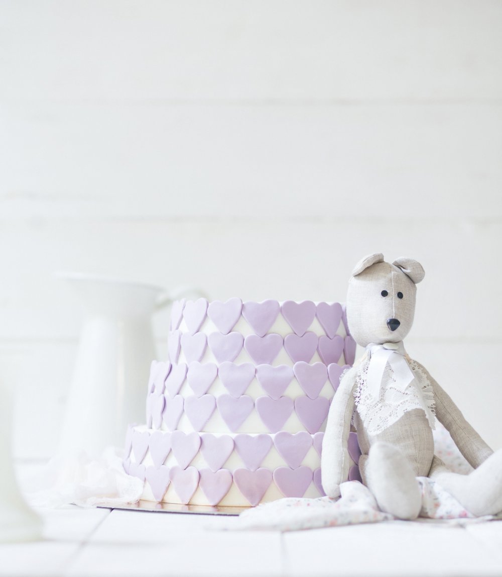 
Кондитерская "Tiramisu"/Кондитерская Тирамису
Торт свадебный с сердечками. 
Wedding Cake With Hearts