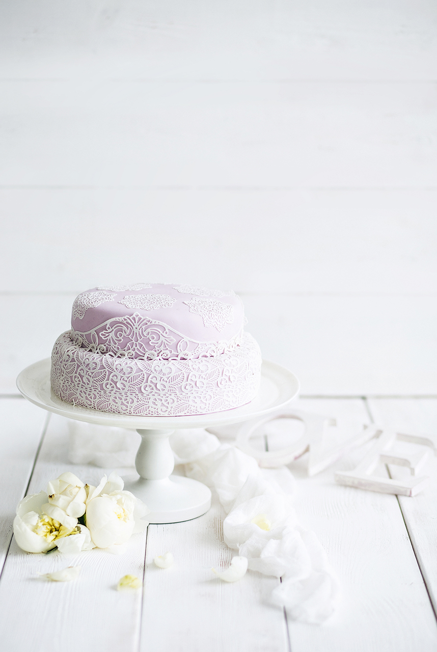 Свадебный торт в винтажном стиле. Кружевной торт. 
Lace Wedding Cake