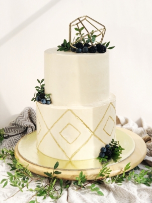 Геометрическое оформление свадебного торта