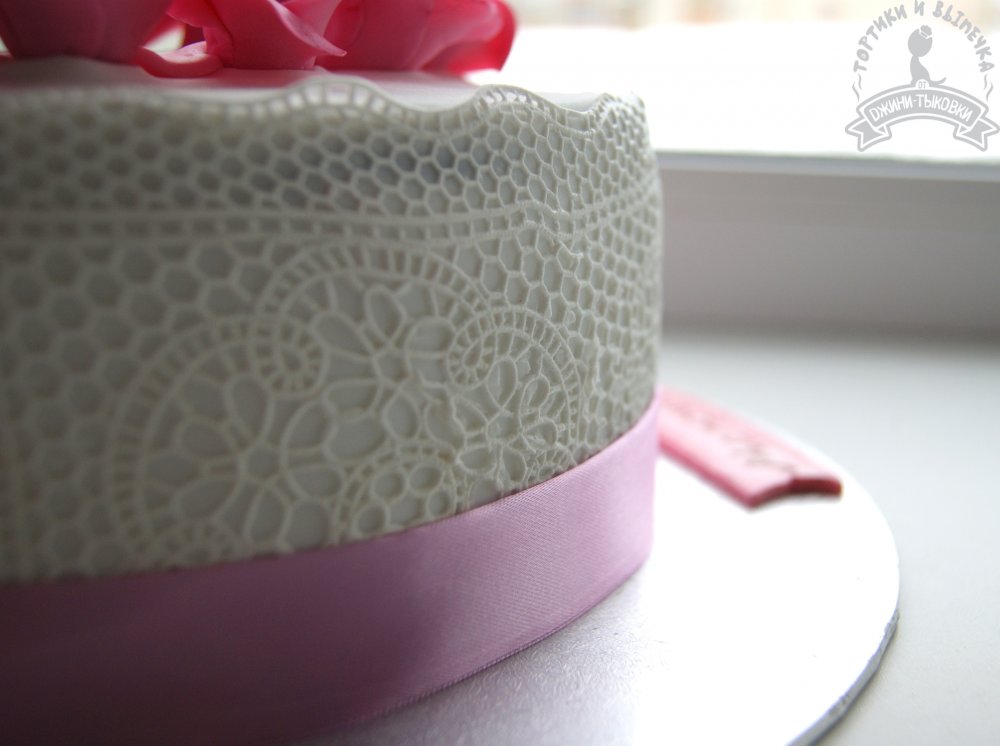 Свадебный торт для свадьбы в семейном кругу!