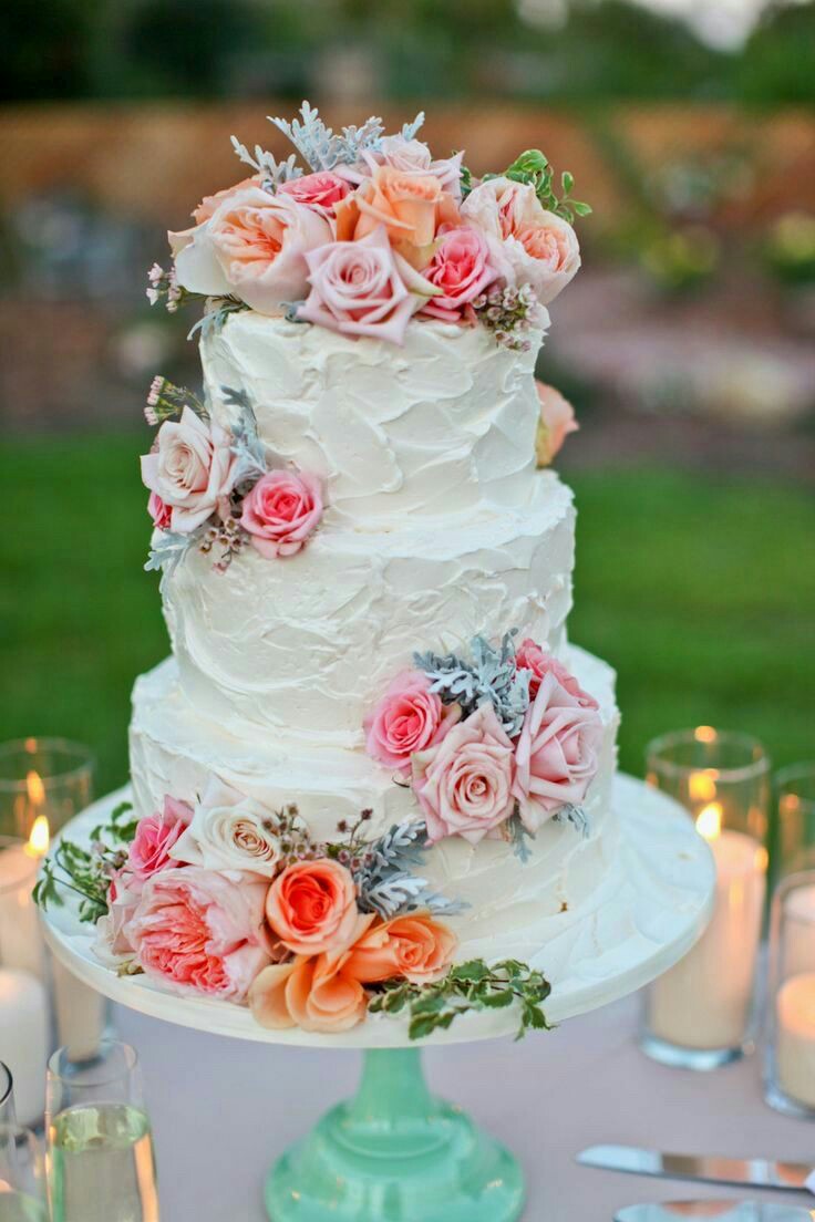 Свадебный торт "Райское наслаждение". Цена 1800р/кг. Вес торта на фото 8кг. Минимальный заказ 2кг.