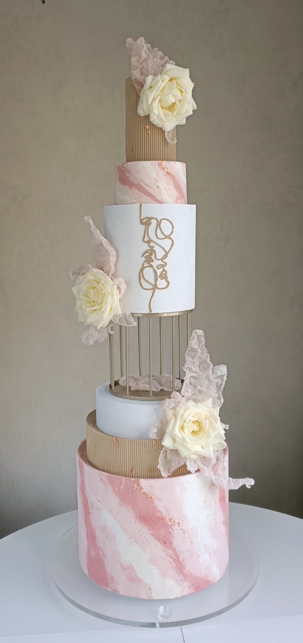 Семиярусный торт с использованием межъяруса