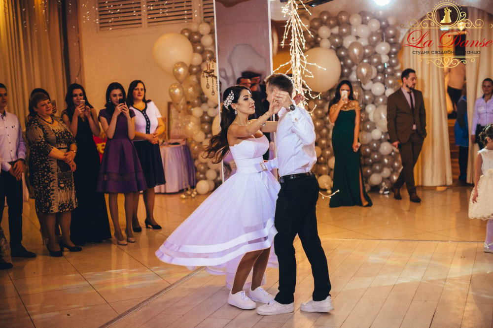 Свадебный танец Дениса и Анастасии