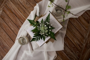 Композиция на книгах