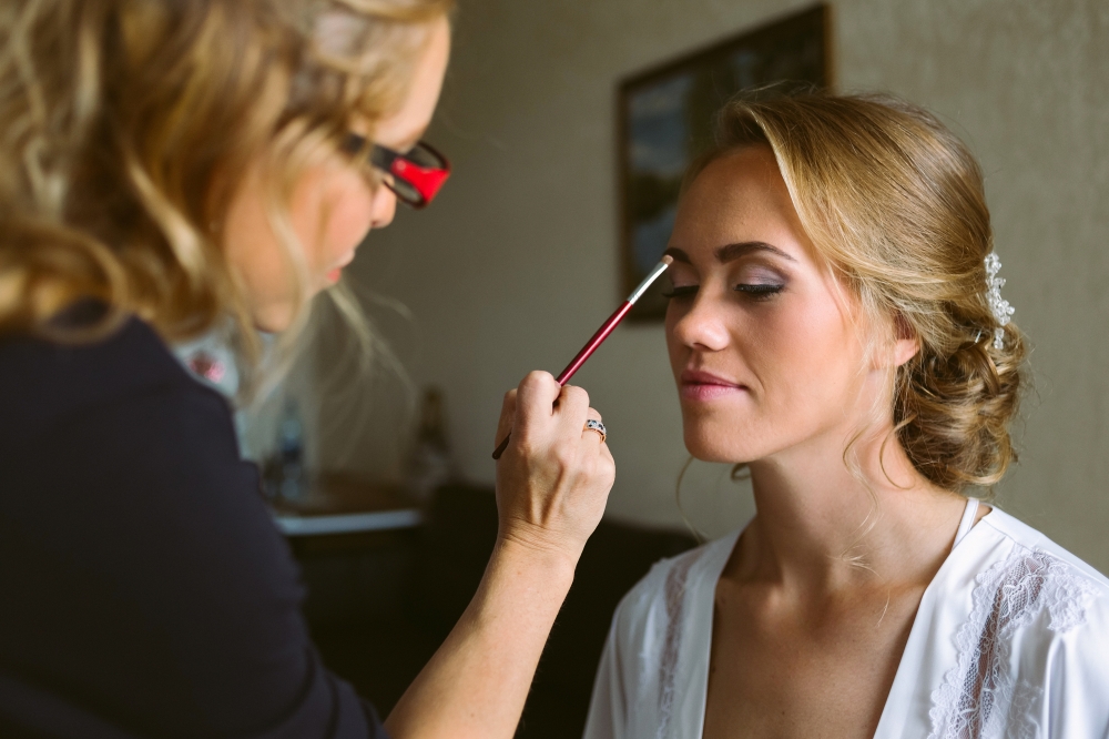 Организация свадьбы в Санкт-Петербурге от агентства RichArt. Дворец бракосочетания №1 на Английской набережной. Сборы невесты в отеле.
#RichArt #Торжествомания