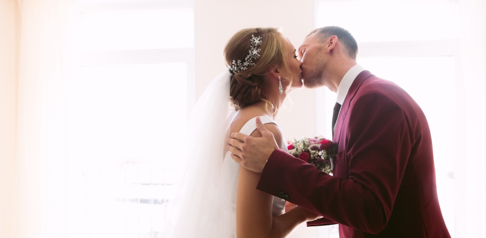 Организация свадьбы в Санкт-Петербурге от агентства RichArt. Дворец бракосочетания №1 на Английской набережной. Счастливые молодожены. Встреча жениха и невесты.
#RichArt #Торжествомания