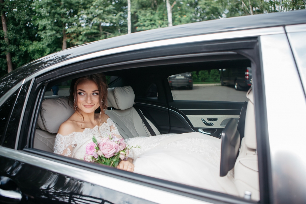 Свадебная прогулка по Петербургу. Свадебная фотосессия. Свадебный букет от студии декора Торжествомания
#Торжествомания