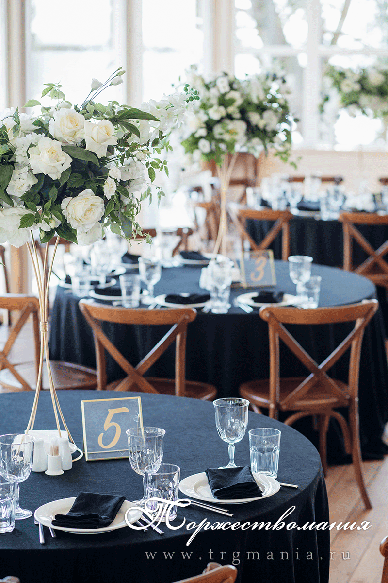 Оформление зала и выездная регистрация в ресторане Русская Рыбалка Комарово Приморское шоссе +7(911)909-2000