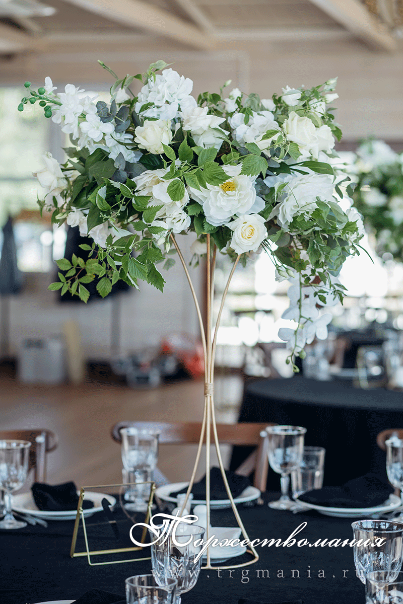 Оформление зала и выездная регистрация в ресторане Русская Рыбалка Комарово Приморское шоссе +7(911)909-2000