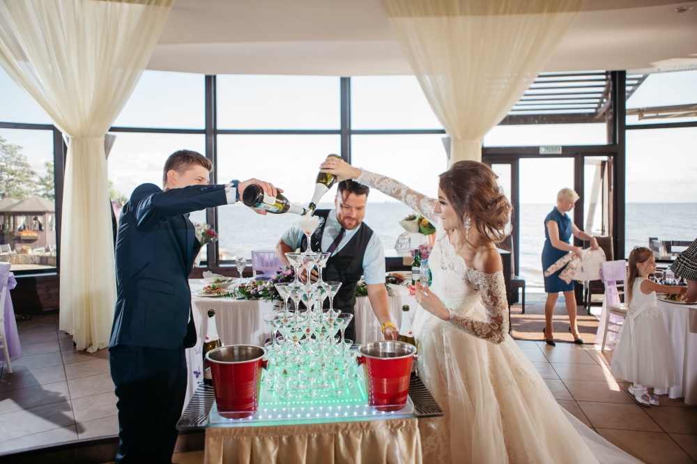 свадебный банкет в ресторане Панорама п. Репино. Оформление зала от Студии декора Торжествомания
#Торжествомания