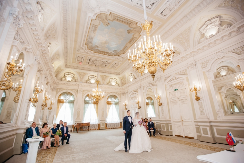 В каком стиле главный зал дворца бракосочетания