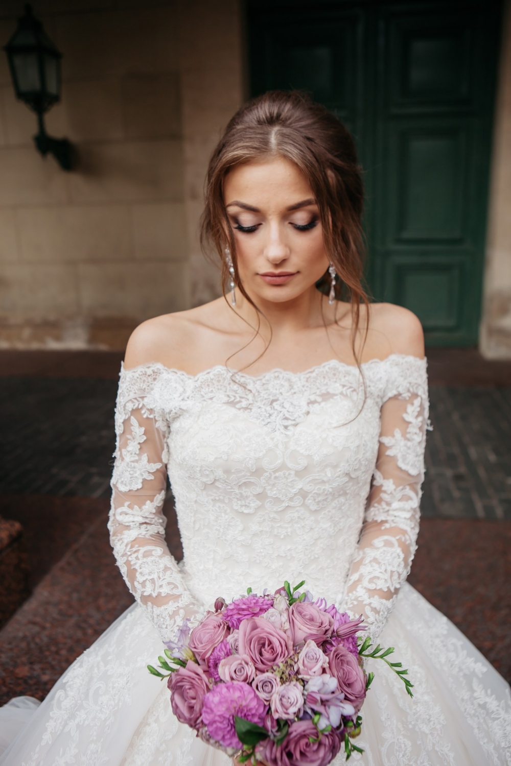 Свадебная прогулка по Петербургу. Прекрасная невеста. Свадебная фотосессия. Свадебный букет от студии декора Торжествомания
#Торжествомания