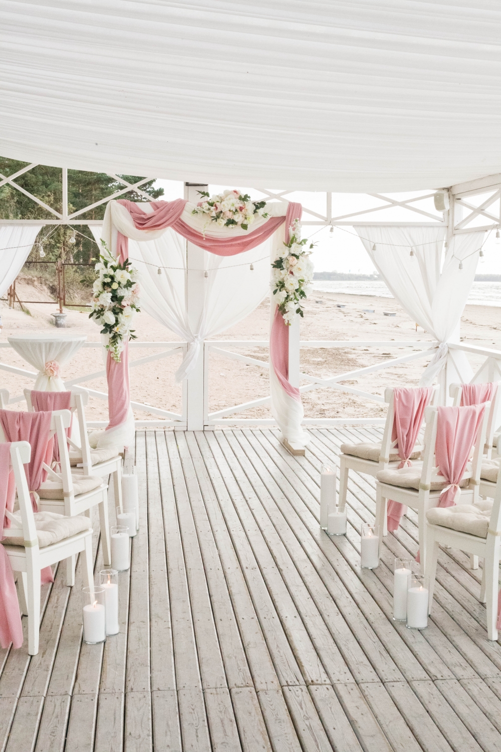 свадебная арка в ресторане Калипсо