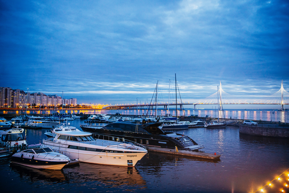 выездная регистрация в ресторане на Крестовском острове от студии декора Торжествомания